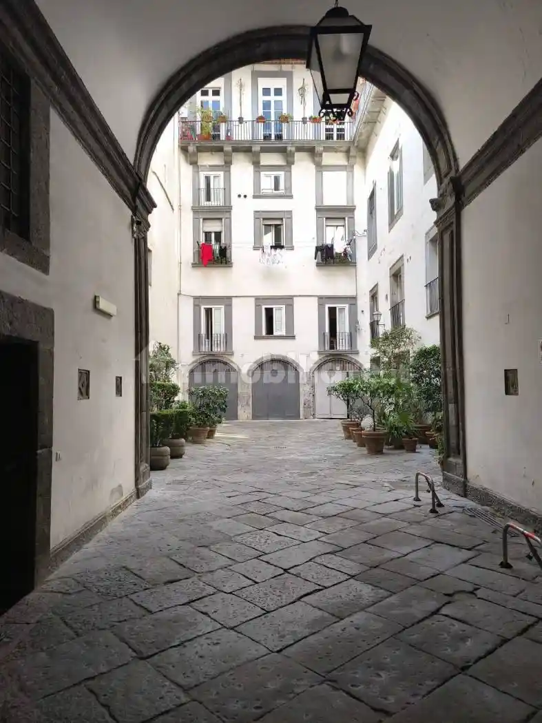 Appartamento in affitto a Napoli