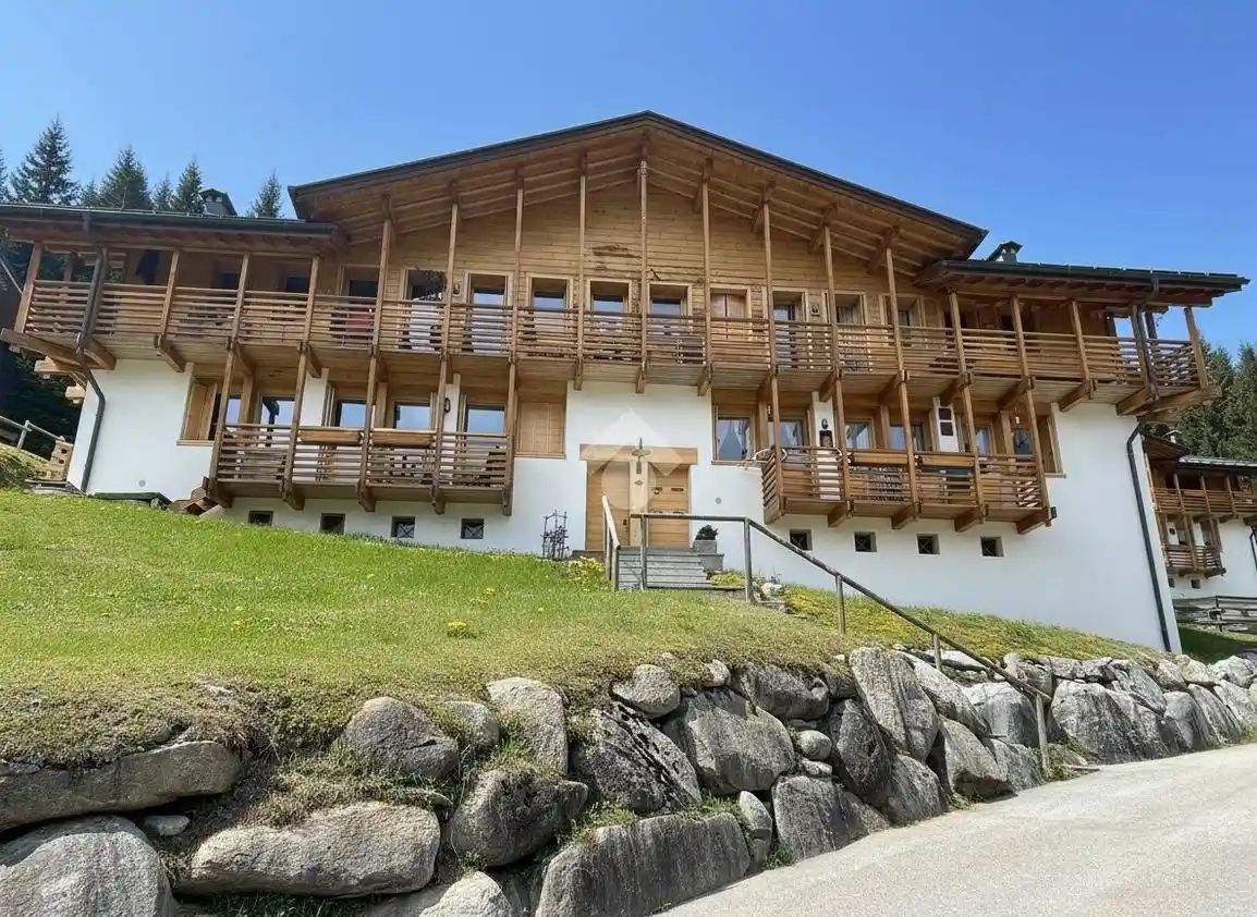 Appartamento in vendita a Pinzolo