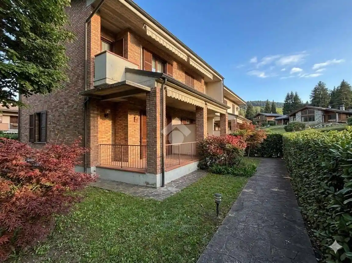 Villetta a schiera in vendita a Montechiarugolo