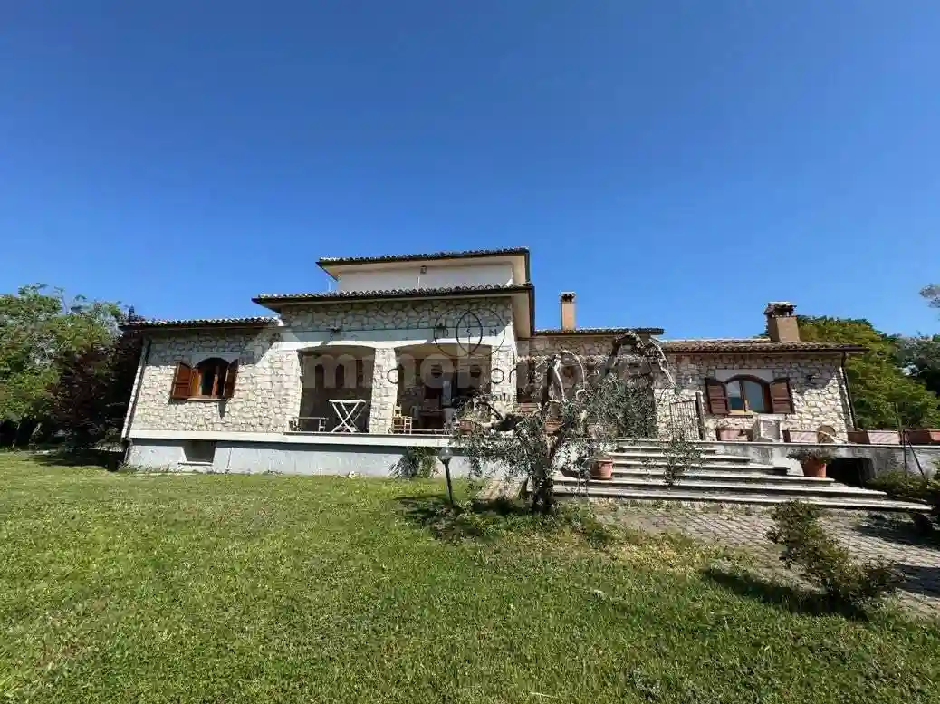 Villa - foto 2