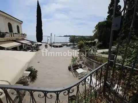 Villa in vendita a Gardone Riviera