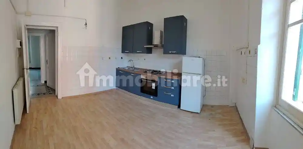 Appartamento in affitto a Vado Ligure