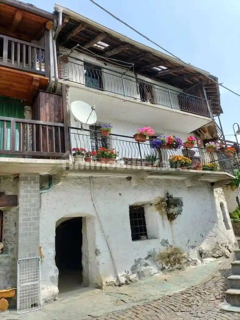 Appartamento in vendita a Challand-Saint-Victor