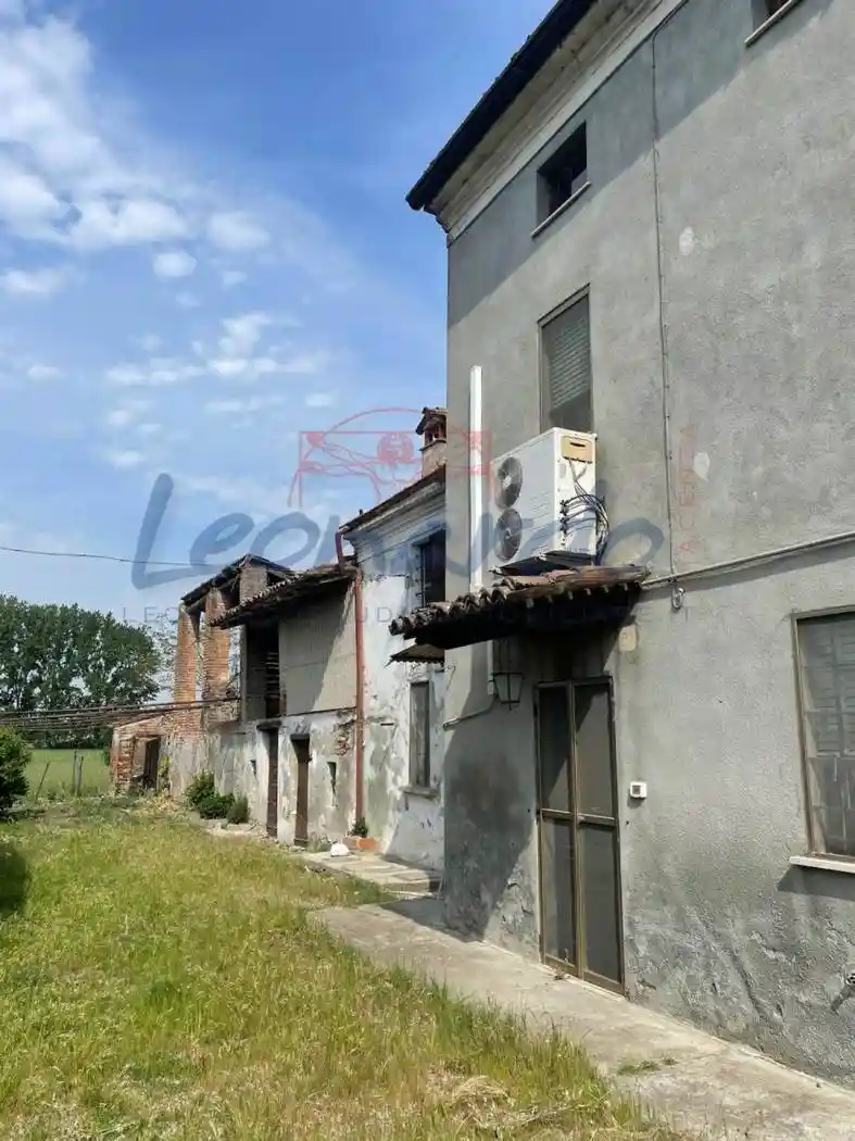 Casa indipendente in vendita a Gragnano Trebbiense