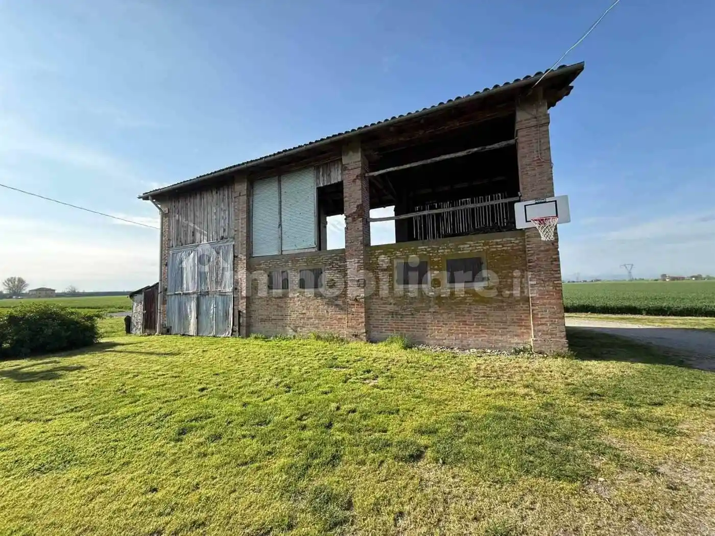 Rustico - Casale in vendita a Calderara di Reno