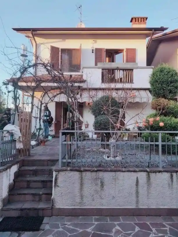 Villetta a schiera in vendita a Cologno al Serio