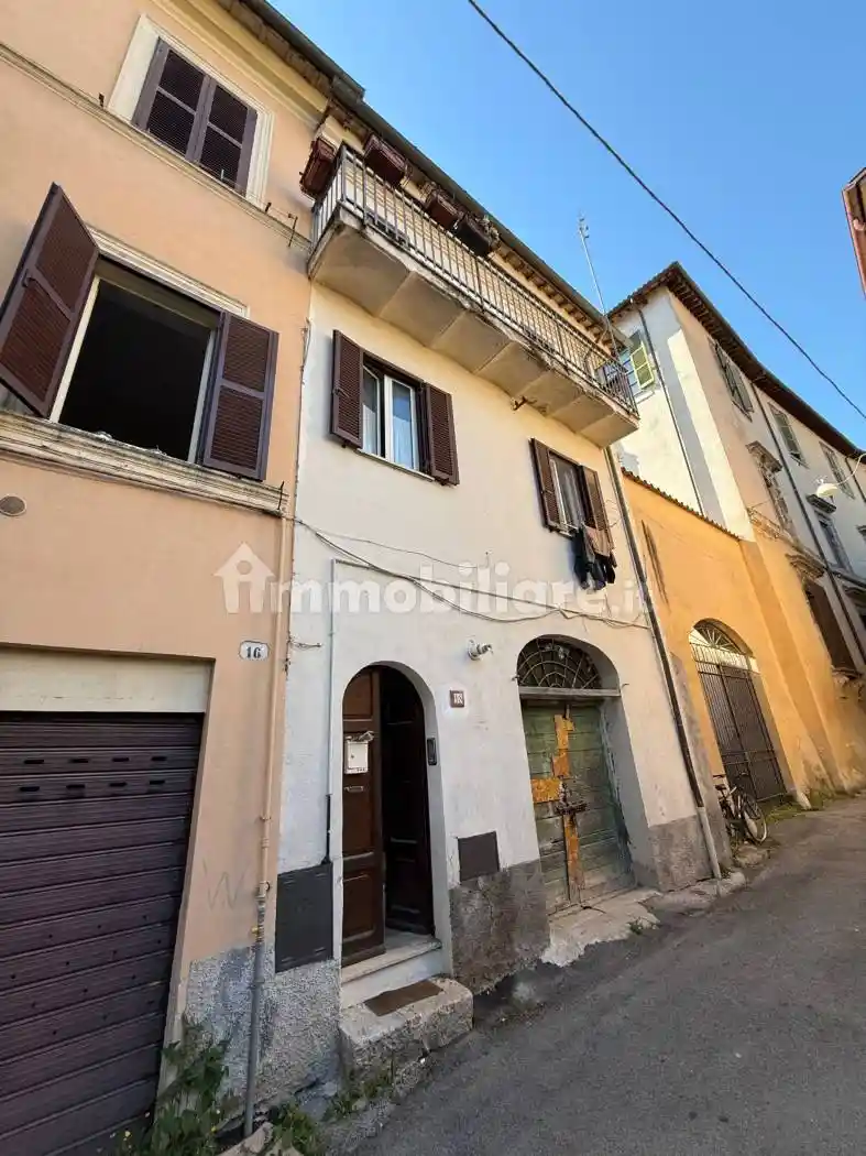 Casa indipendente in vendita a Rieti