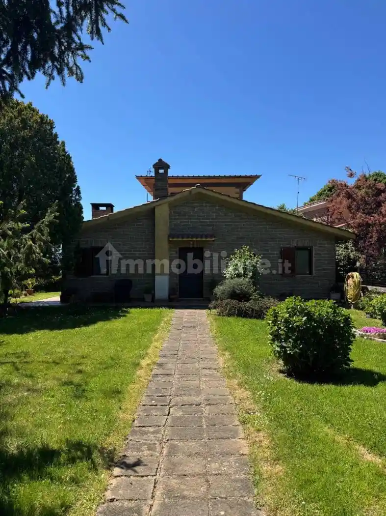 Villa in vendita a Oriolo Romano