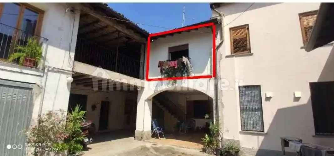 Appartamento in vendita a Rovello Porro