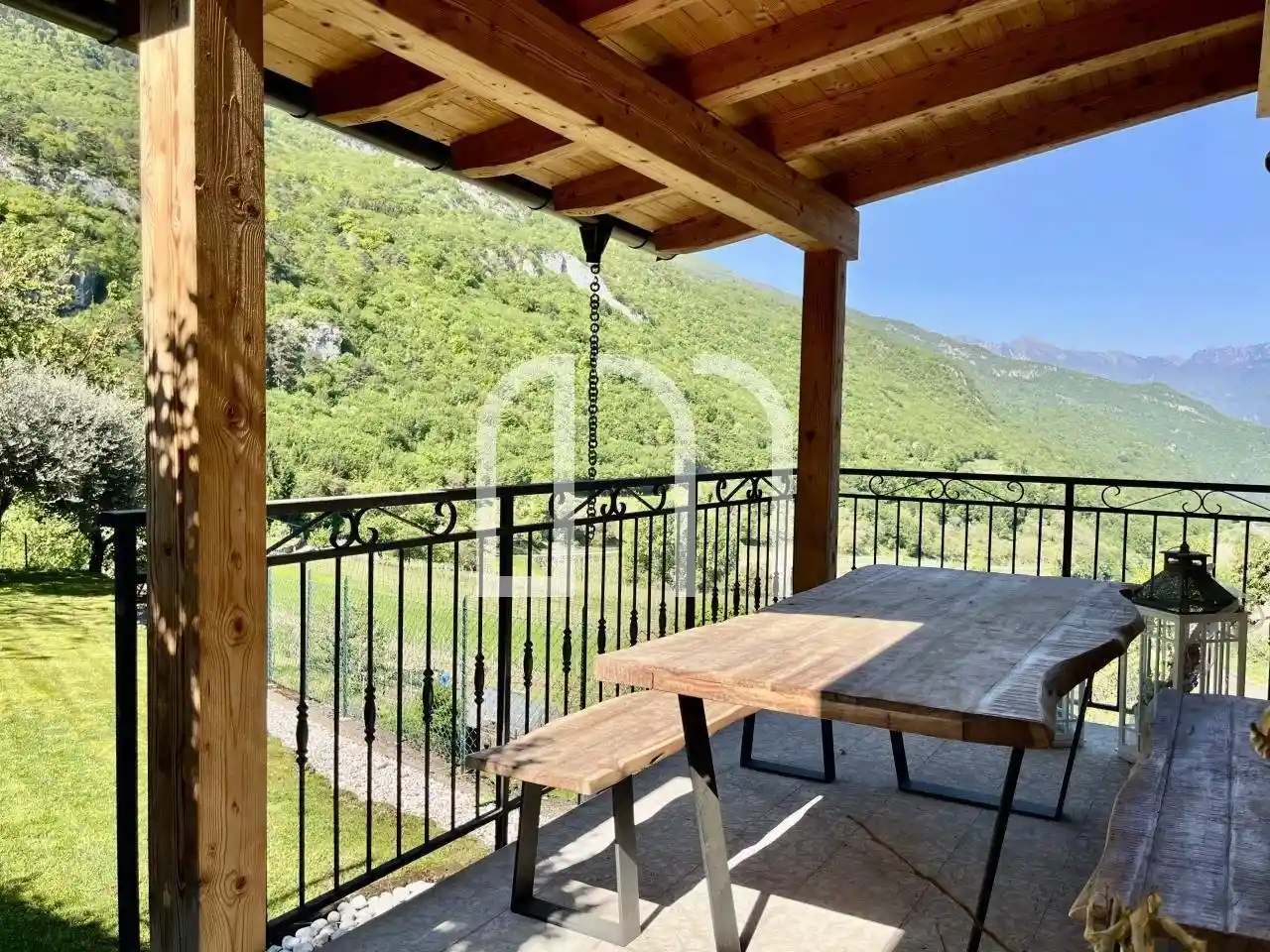 Appartamento in vendita a Brentonico