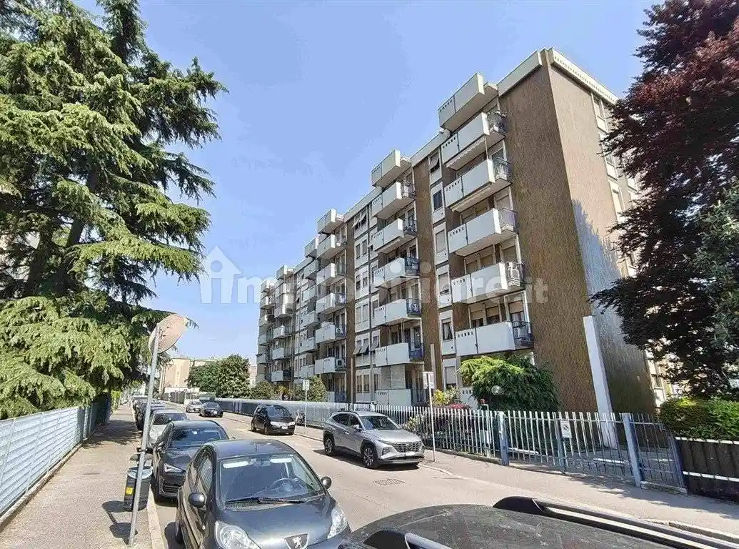 Appartamento in vendita a Monza