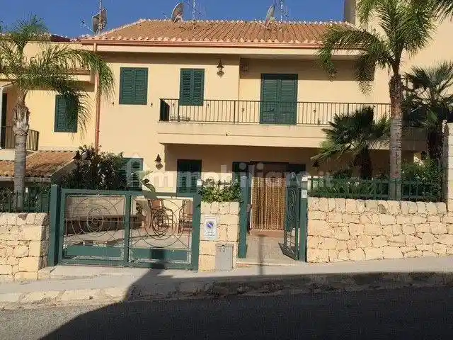 Villa in affitto a Ragusa