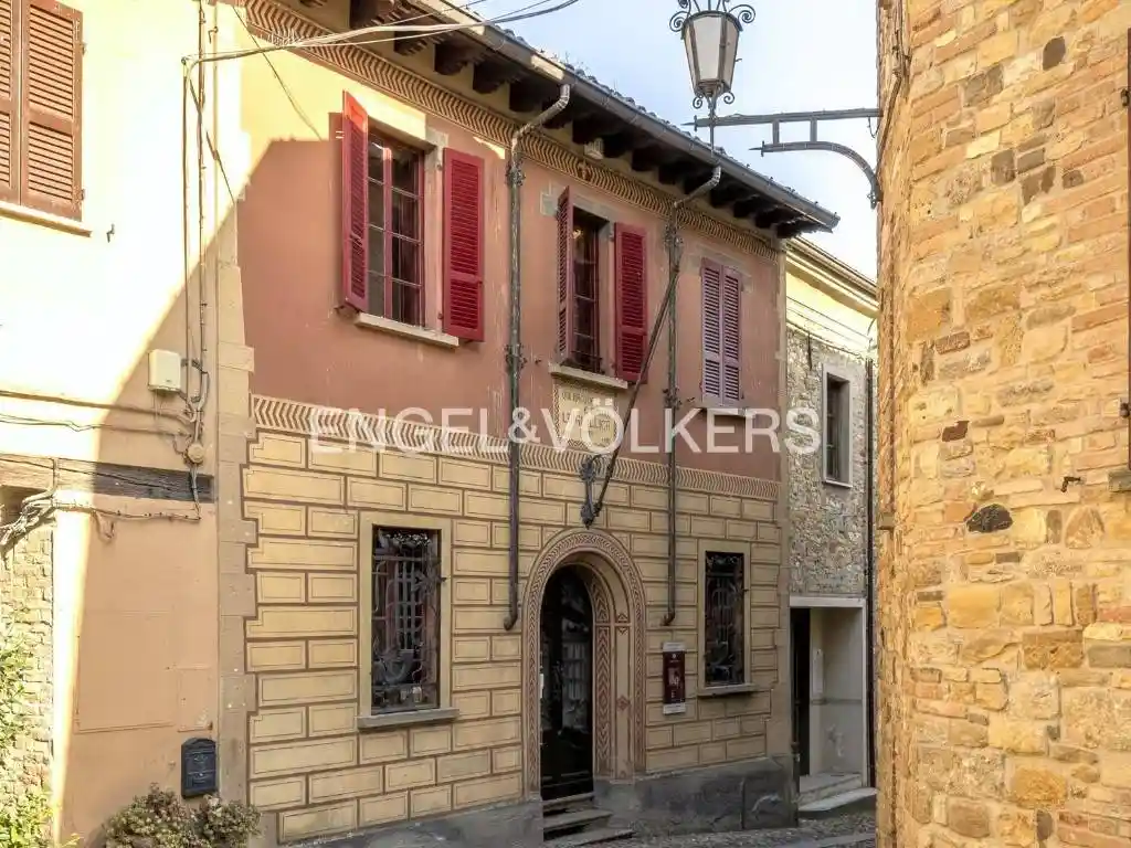 Casa indipendente in vendita a Castell'Arquato