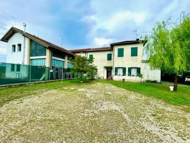 Villa in vendita a Concordia Sagittaria