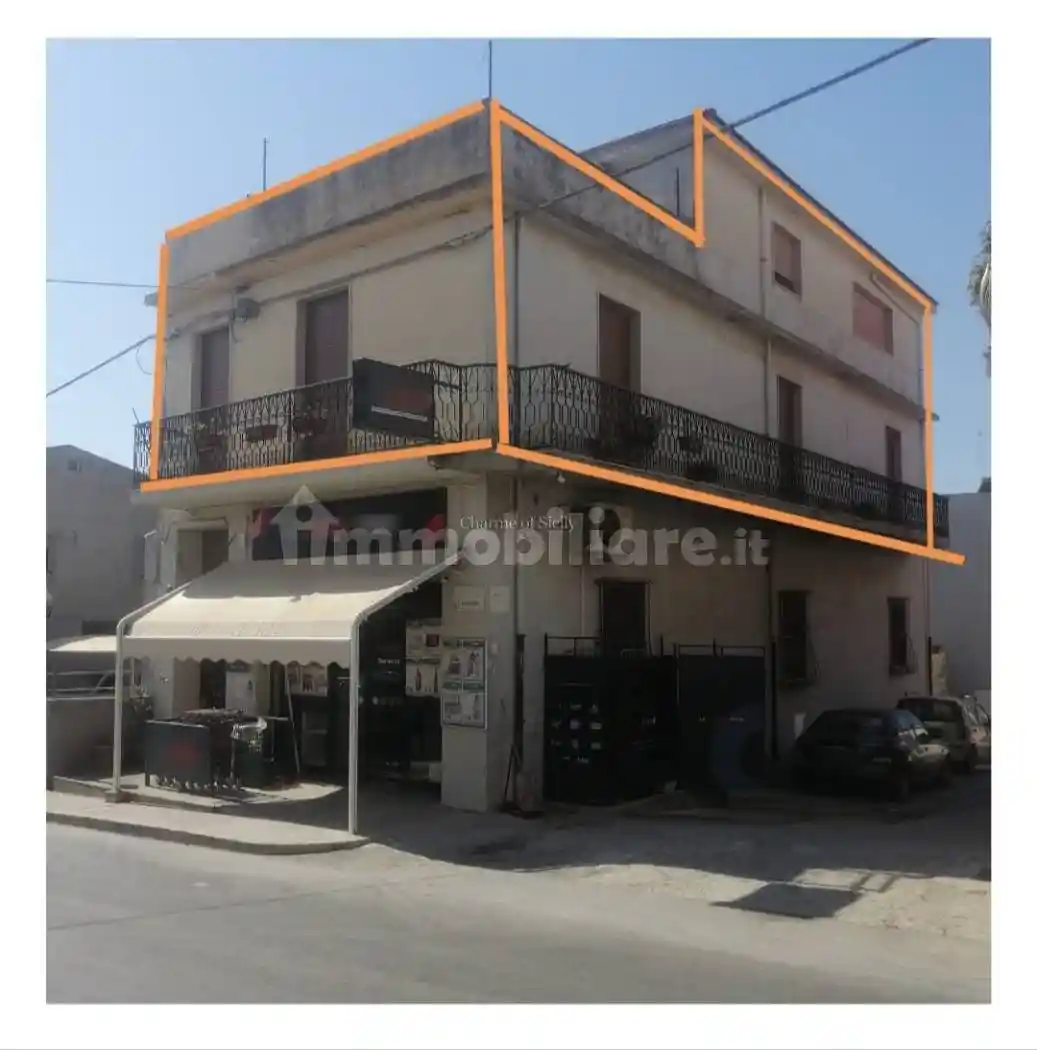 Casa indipendente in vendita a Rosolini