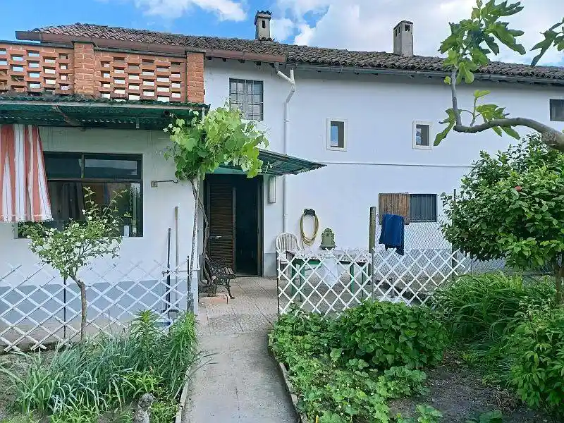 Casa indipendente in vendita a Mortara