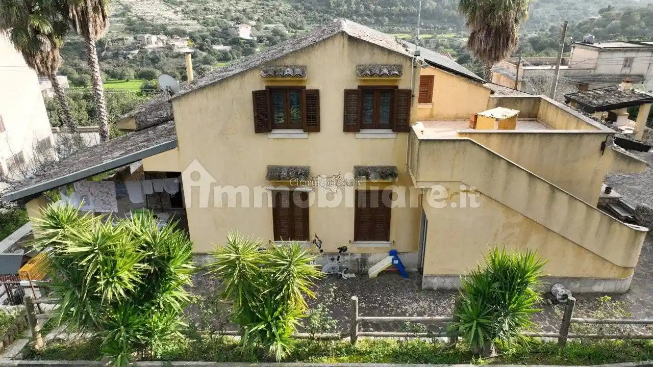 Casa indipendente in vendita a Modica