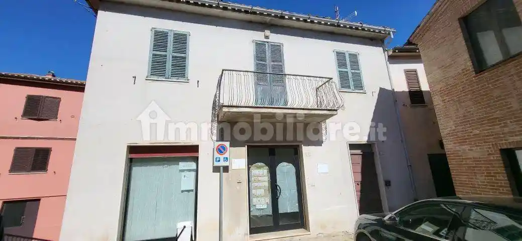 Casa indipendente in vendita a Barbara