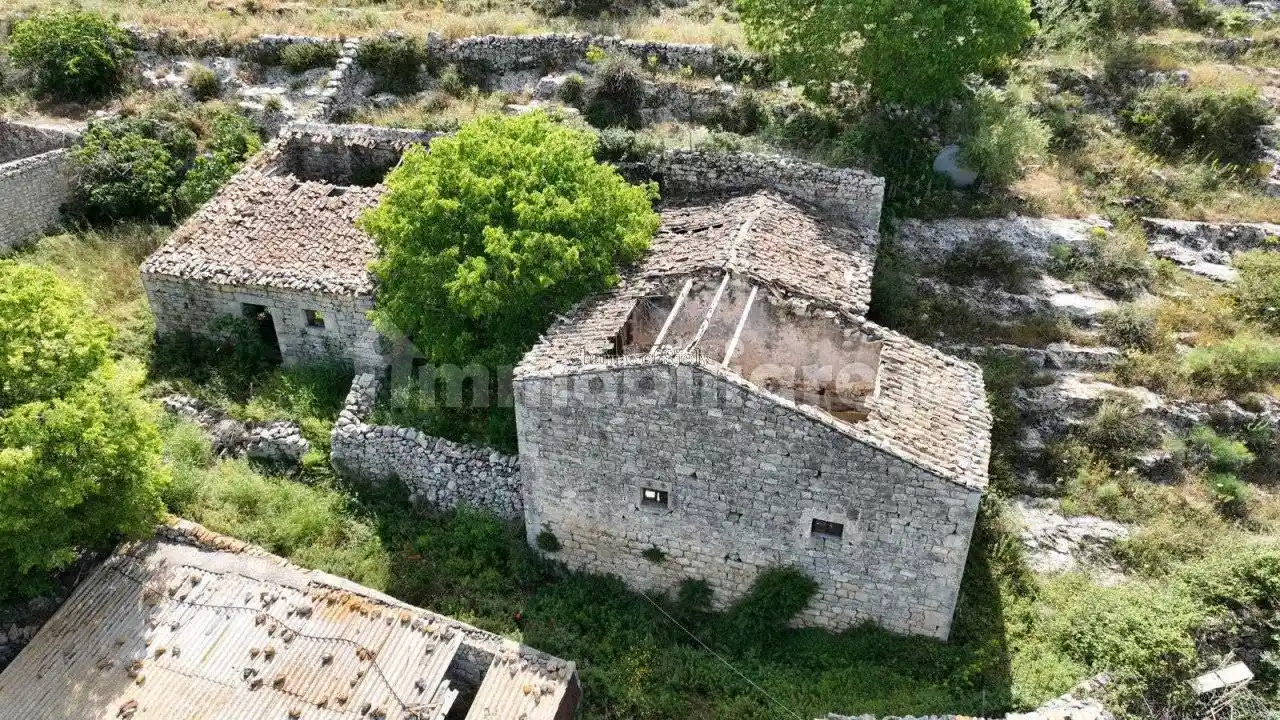 Casa indipendente in vendita a Modica