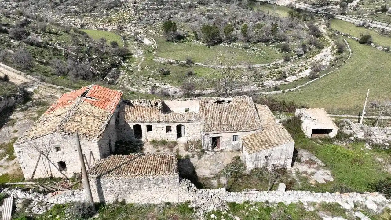Rustico - Casale in vendita a Ragusa