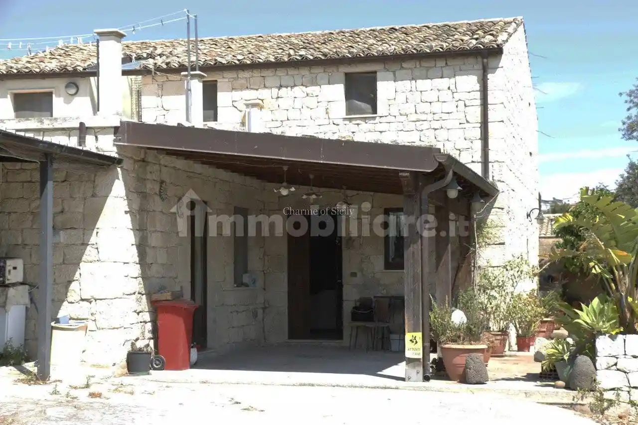 Rustico - Casale in vendita a Ragusa