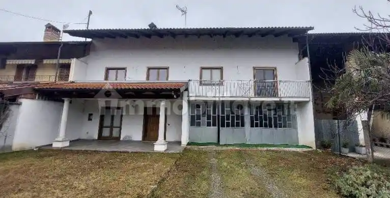 Casa indipendente in vendita a Vische