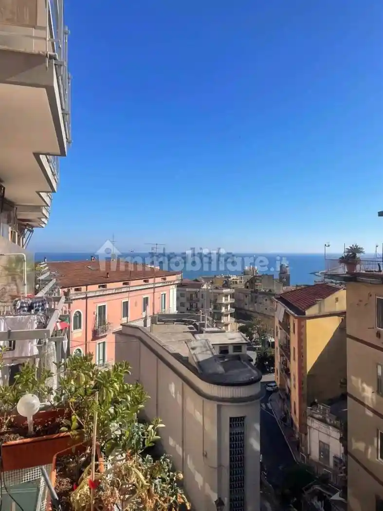 Appartamento in affitto a Salerno