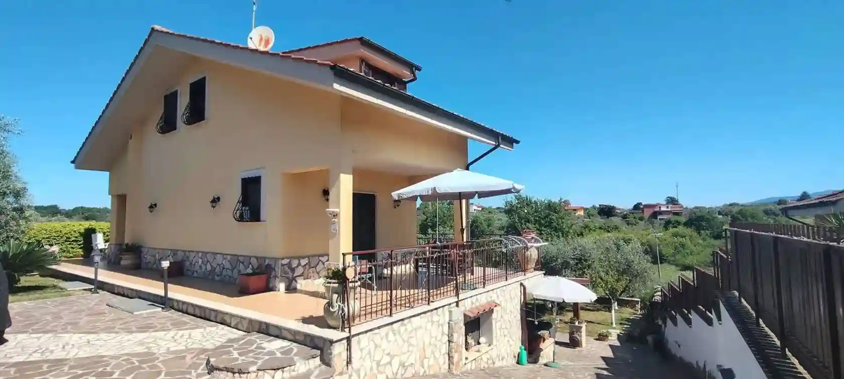 Villa - foto 2