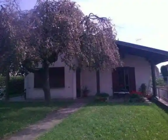 Villa in vendita a Verolanuova