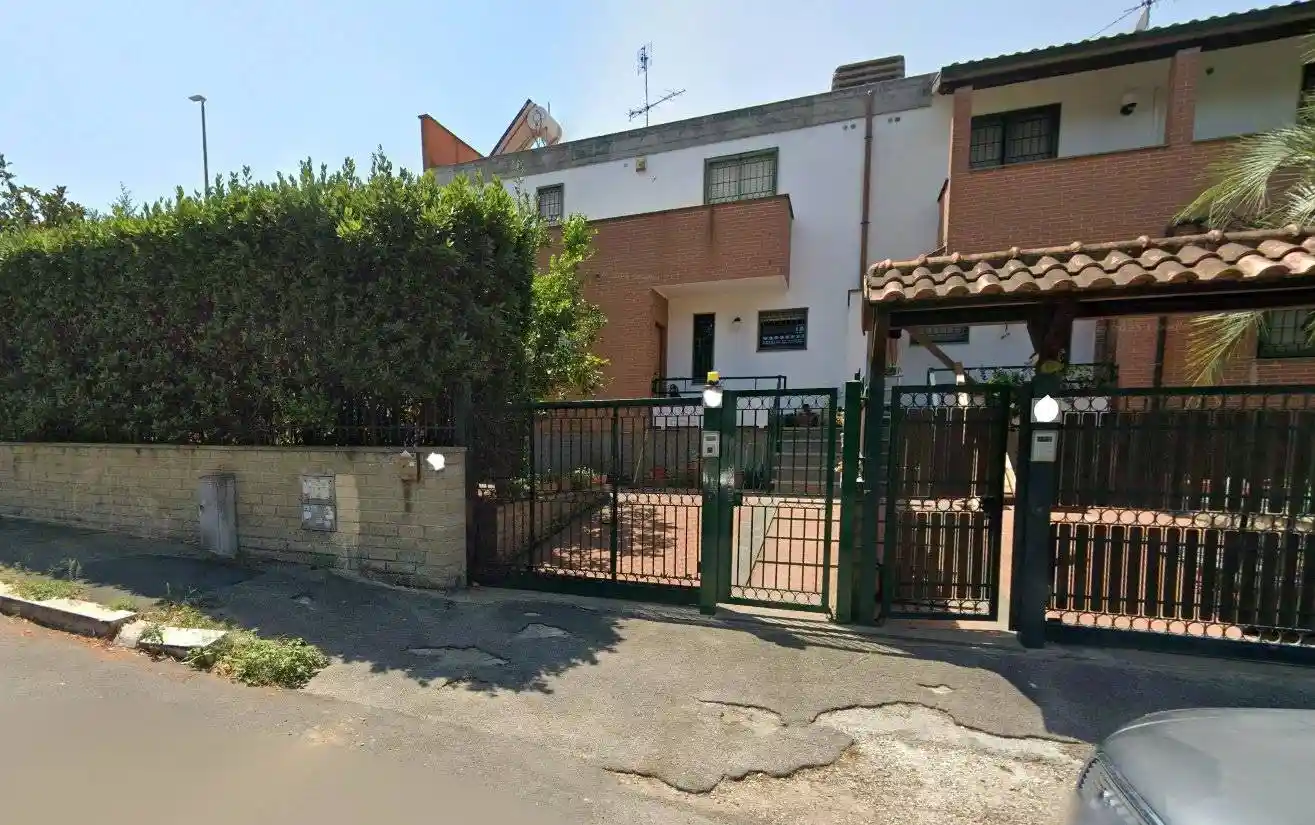 Villetta a schiera in affitto a Roma