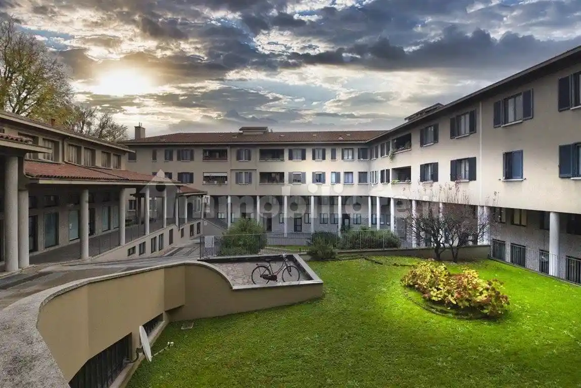 Appartamento in vendita a Monza