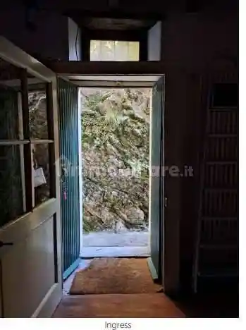 Appartamento in vendita a Valsolda