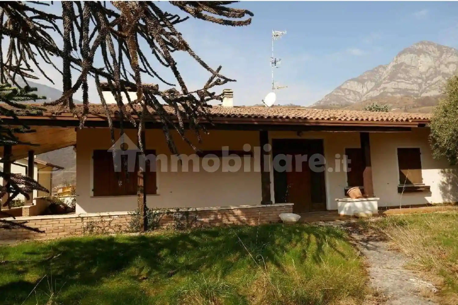 Villa in vendita a Montereale Valcellina