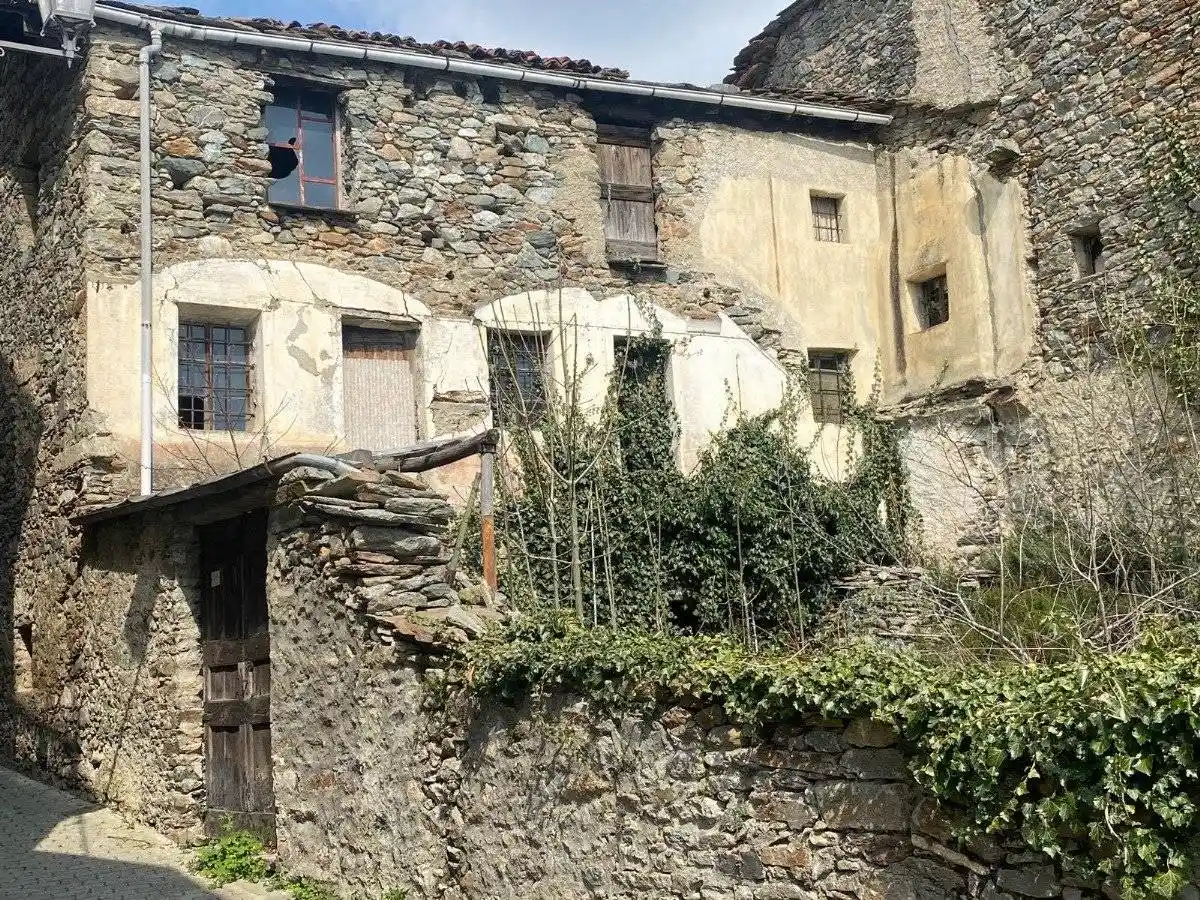 Rustico - Casale in vendita a Andrate