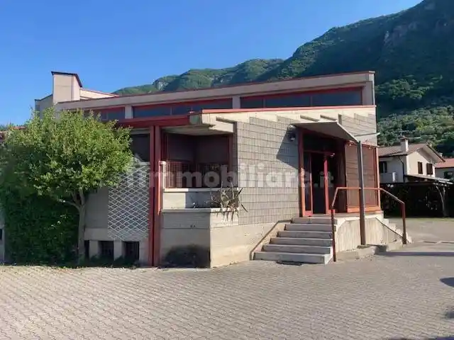 Villa in vendita a Pove del Grappa