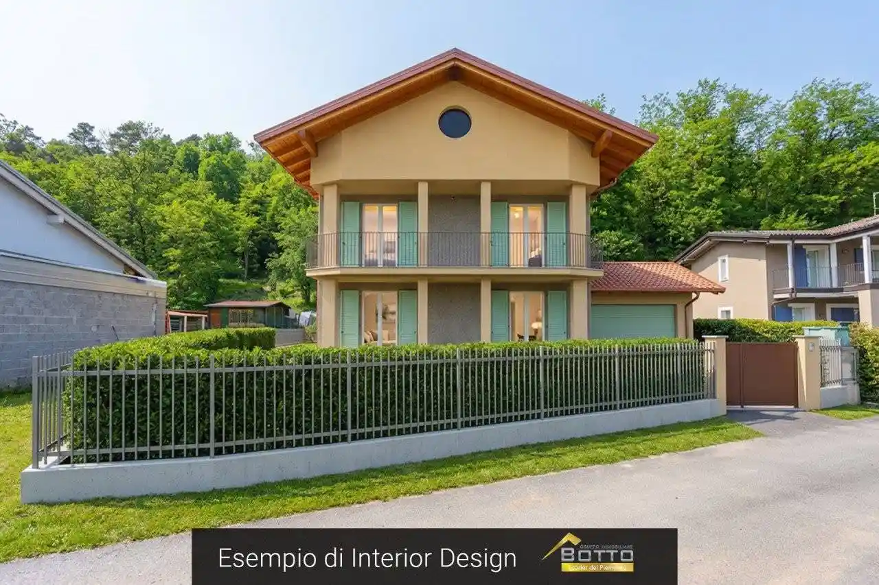 Villa in vendita a Oleggio Castello