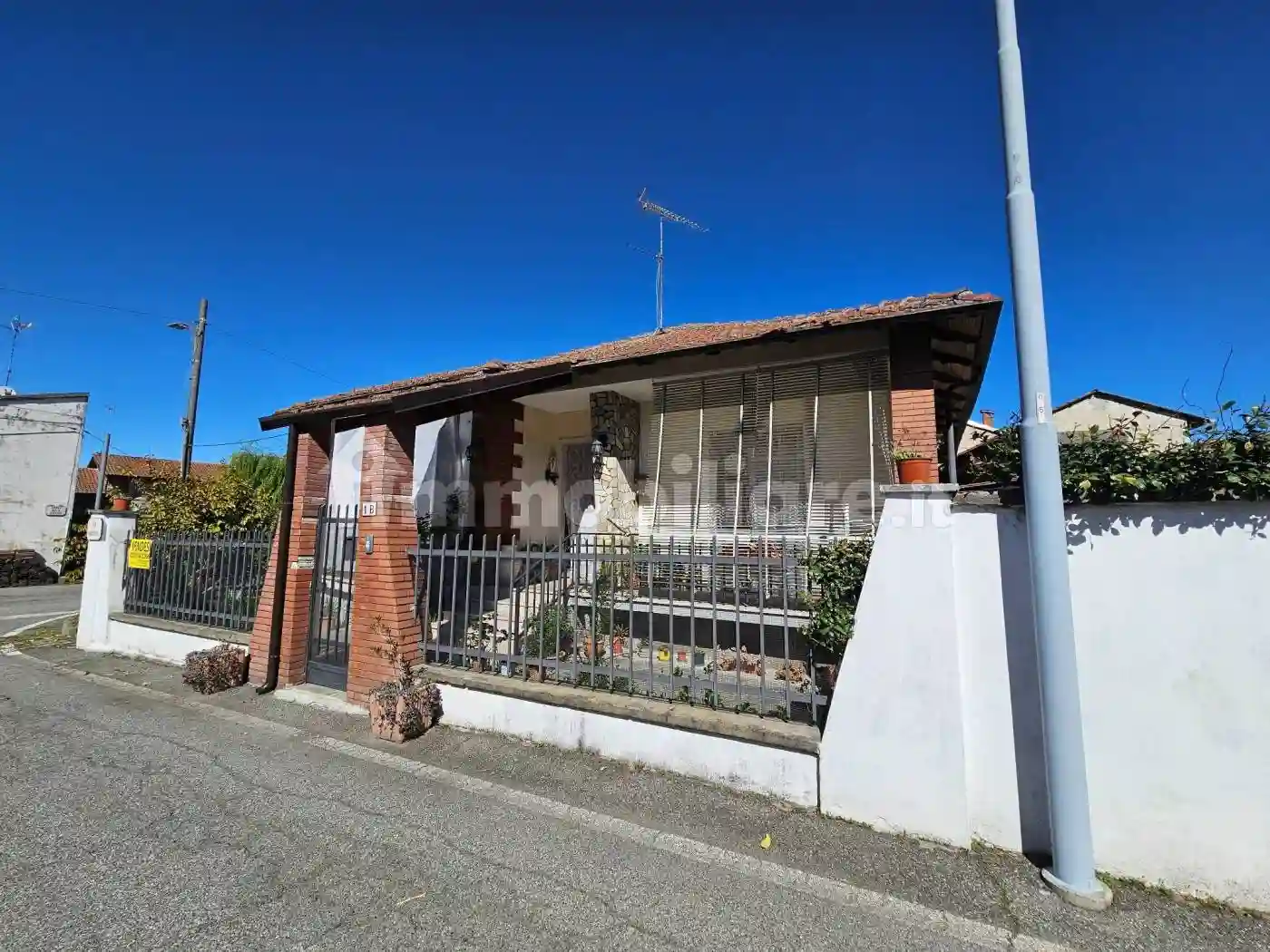 Villa - foto 2