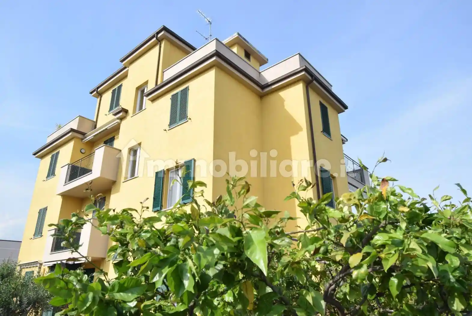 Appartamento in vendita a Diano Castello