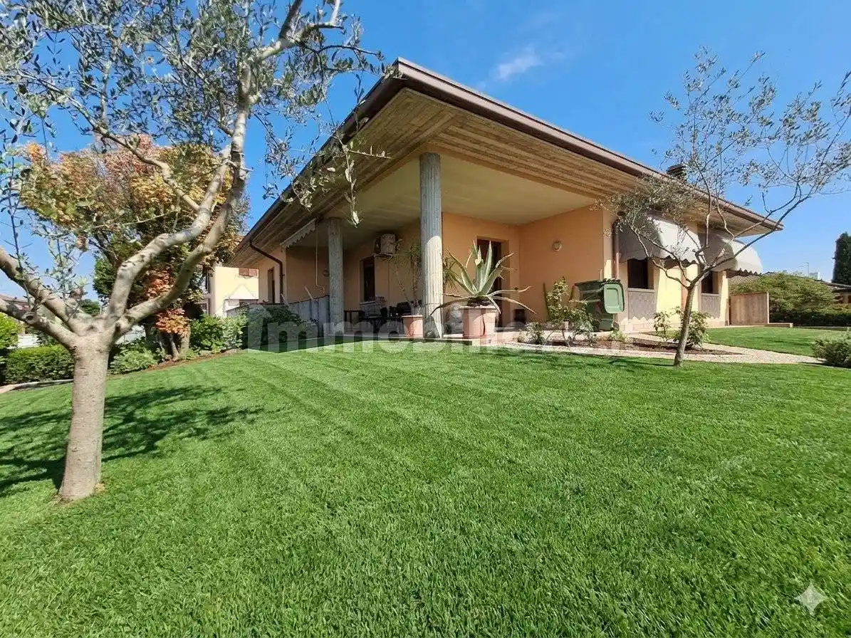 Villa in vendita a Cerea