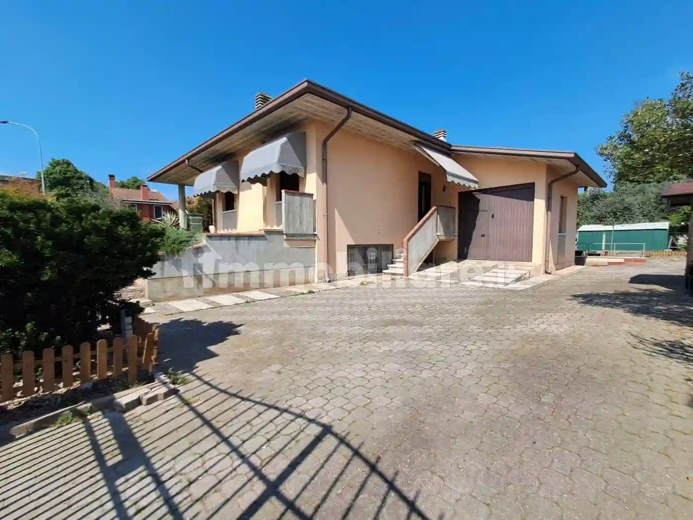 Villa - foto 2