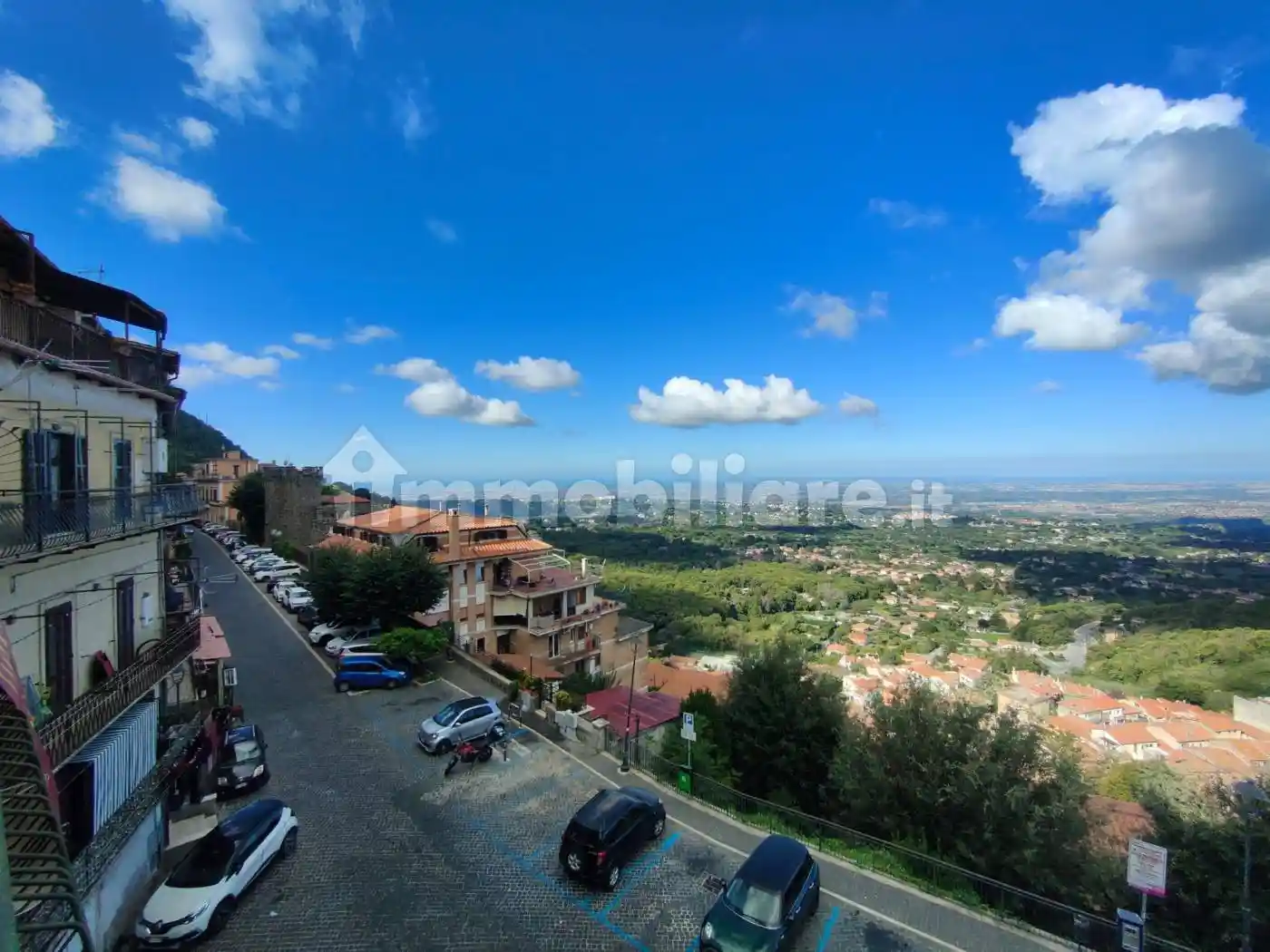 Appartamento in vendita a Rocca di Papa