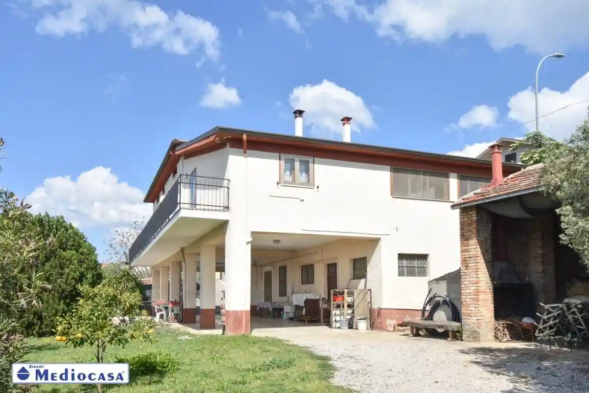 Villa in vendita a Santa Maria Imbaro