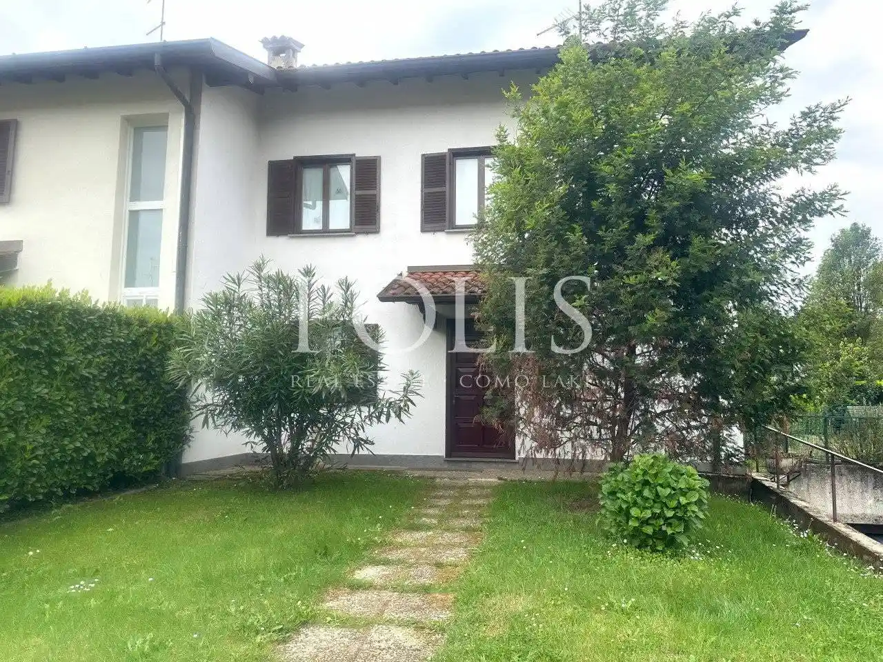 Villa in vendita a Capiago Intimiano