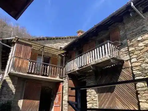 Villa in vendita a Torre Pellice
