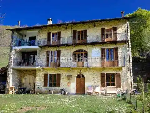 Villa in vendita a Rorà