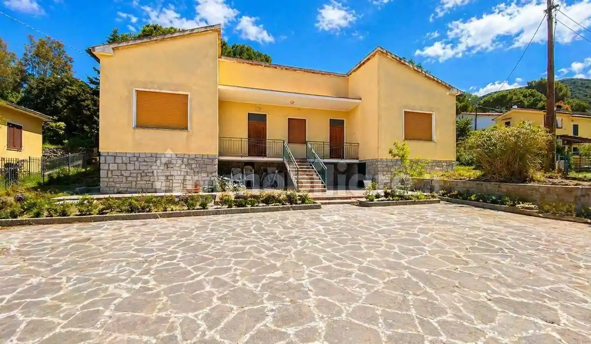 Villa in vendita a Marciana