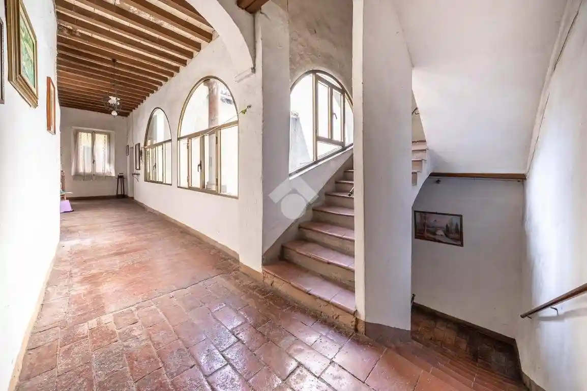 Casa indipendente in vendita a Montecchio Emilia
