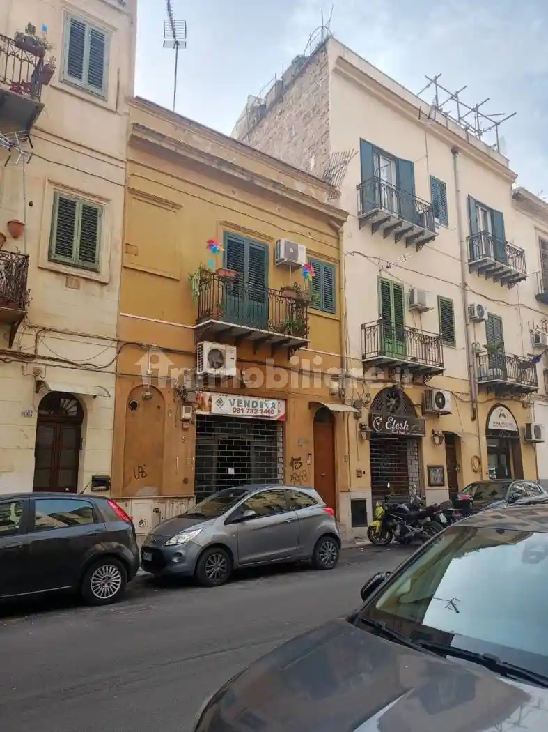 Appartamento in vendita a Palermo