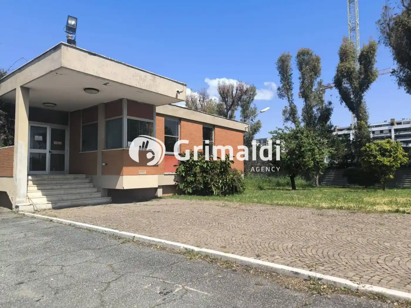 Palazzo - Edificio in vendita a Fiumicino