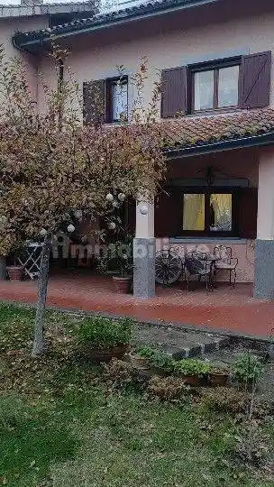 Villa in vendita a Manziana